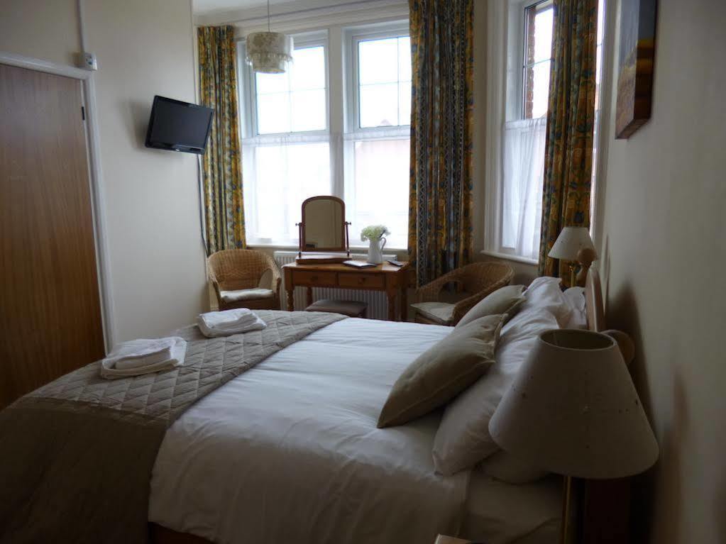 Beamsley Lodge B&B Ήστμπορν Εξωτερικό φωτογραφία