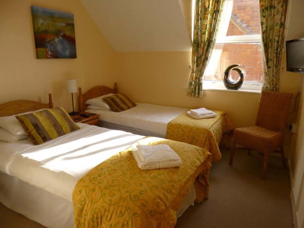 Beamsley Lodge B&B Ήστμπορν Εξωτερικό φωτογραφία